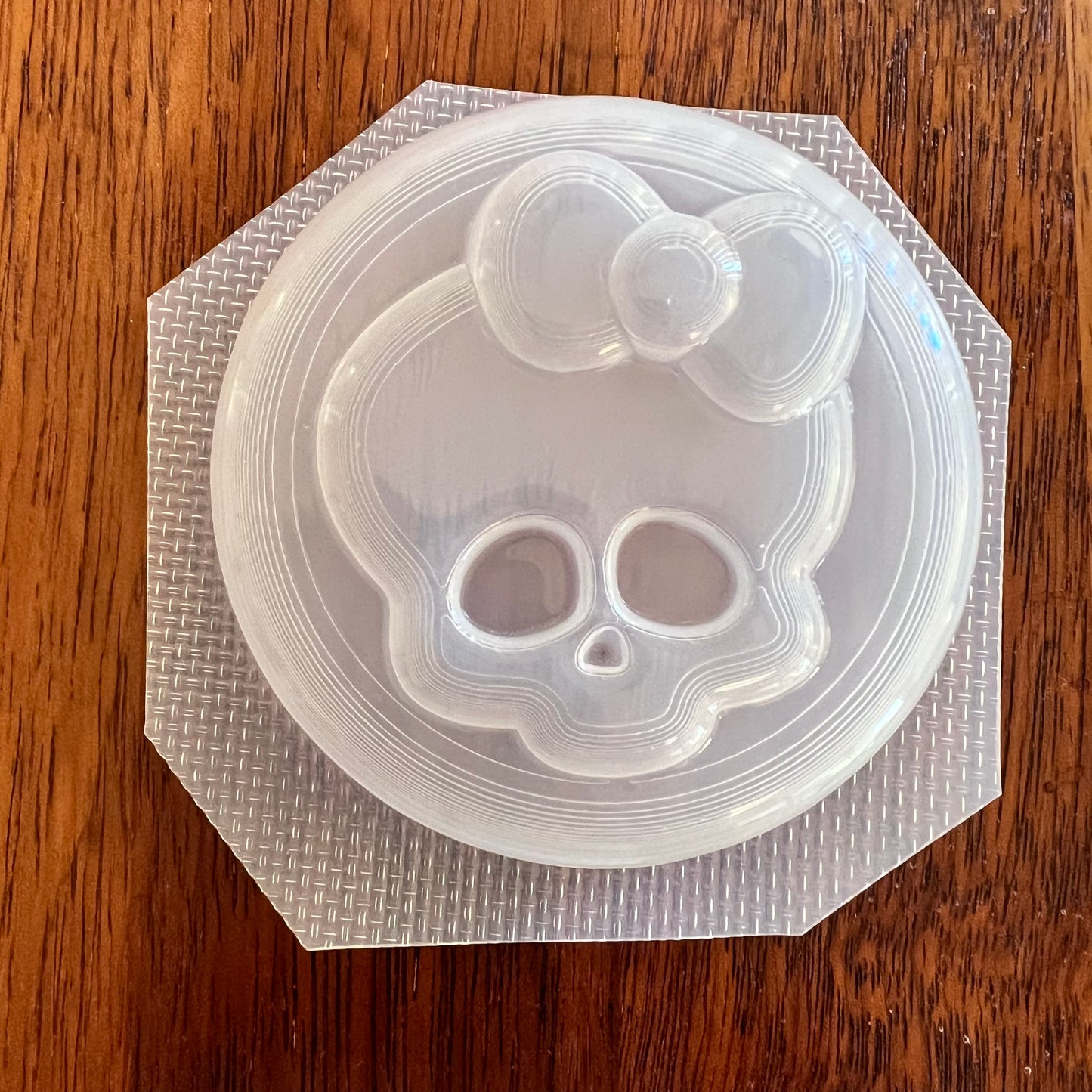 Cute Girl Skull on Disk Vacuum Form Mould